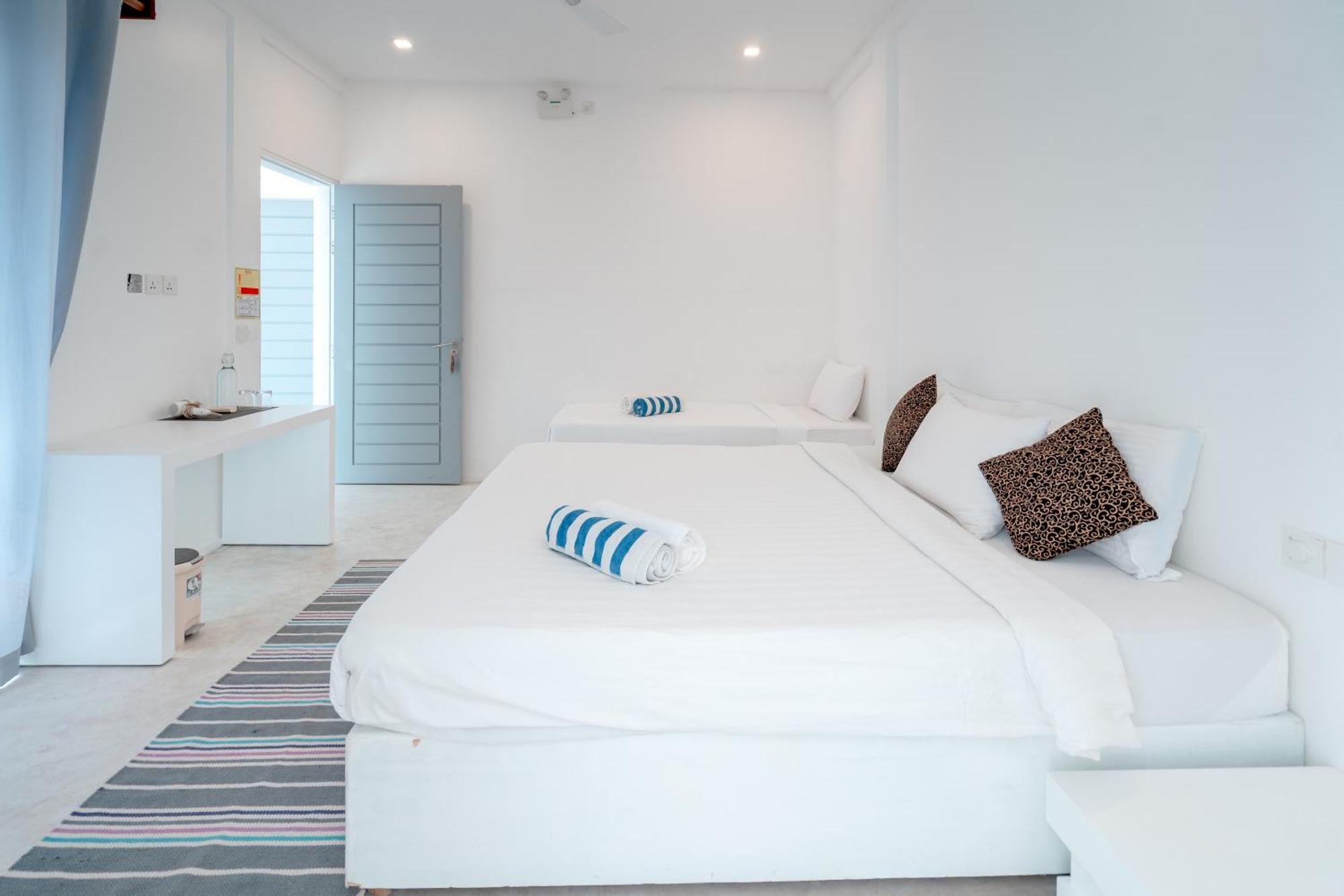 Brickwood Rasdhoo- Beach Front מראה חיצוני תמונה